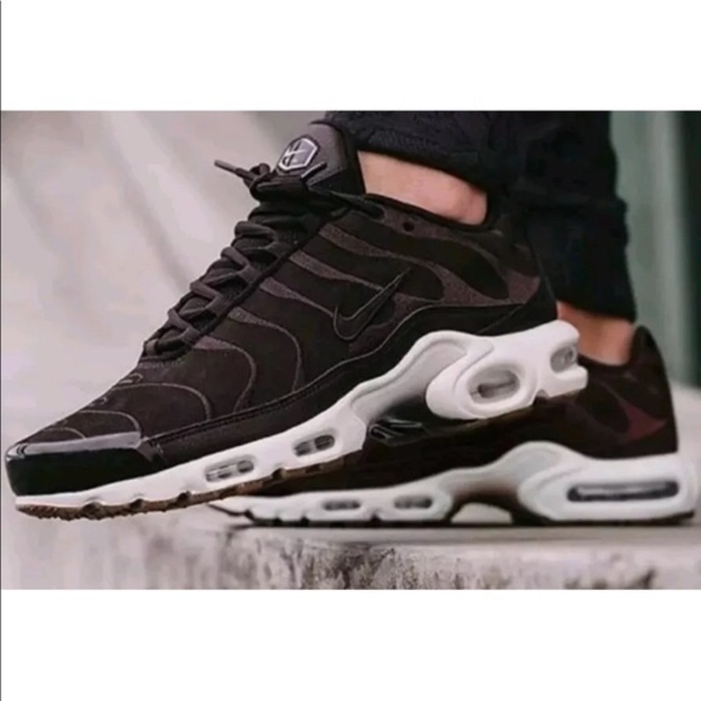 Air Max Plus EF 'Velvet Brown'